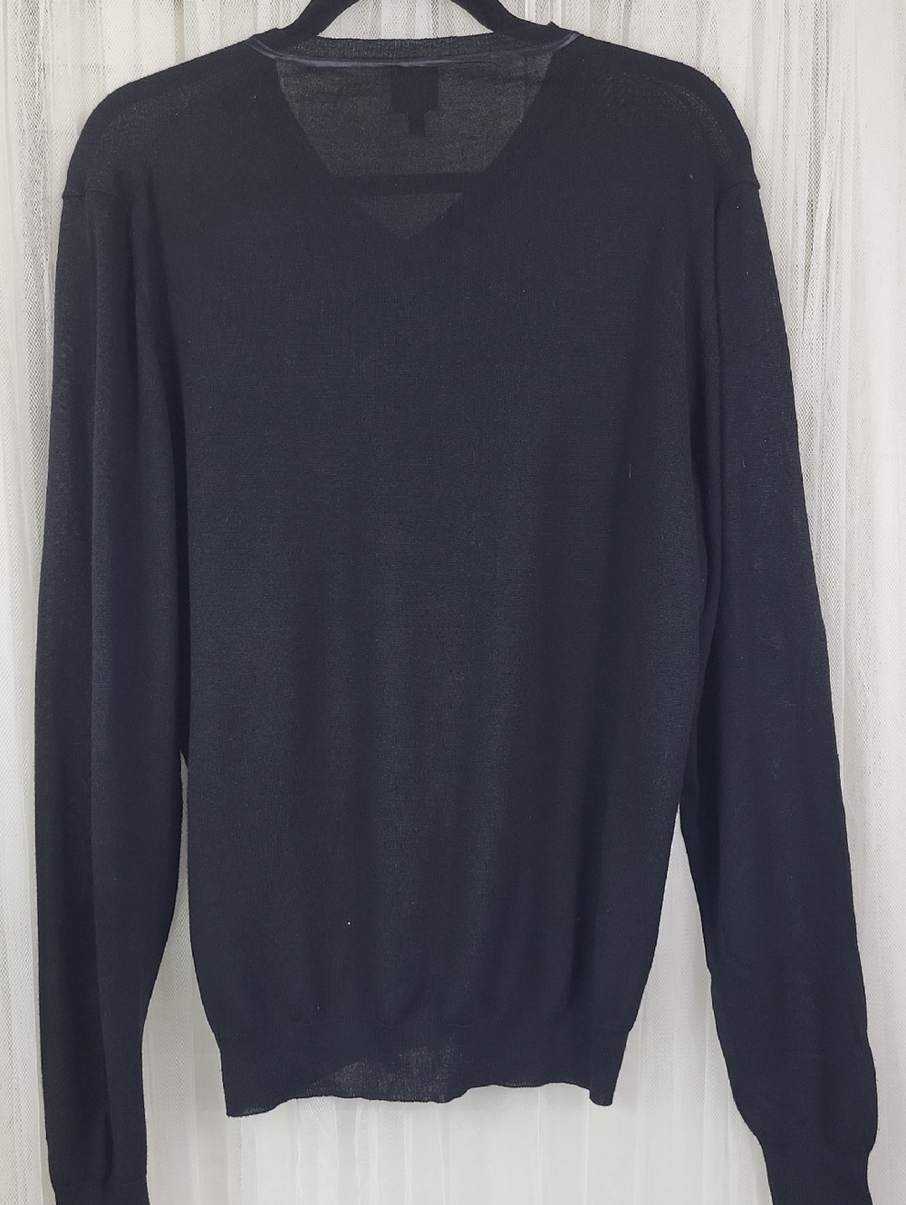 Halston Heritage Men's Black V-Neck Sweater Wool+Silk. Size L - Picture 7 of 7